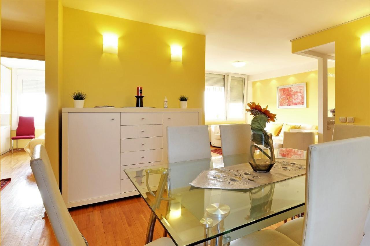 Apartment Bella Art Belgrade Luaran gambar